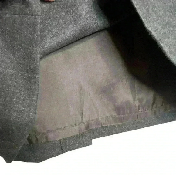 Brooks Brothers,Gray,wool,CLASSIC, lined,made in Italy, straight skirt size-10 - Picture 4 of 5